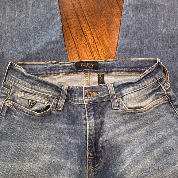 Guess women's Brit Rocker slim taper leg jeans 33 x 32 - Picture 3 of 13